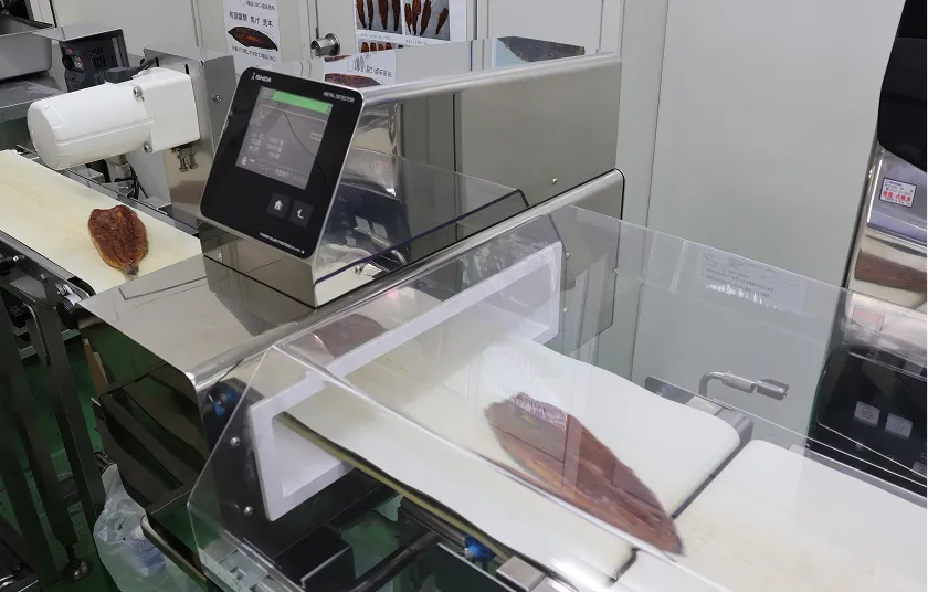 金属検出機付きオートチェッカー